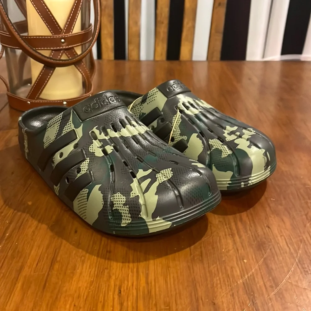 Adidas Adilette Clog Camo Camouflage shoes sandals QW1050 Mens sz 8 Women’s sz 9